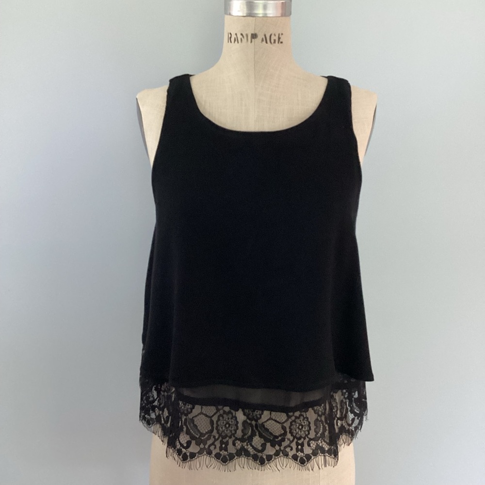 Paper Crane Anthropologie Black Sleeveless Top with Lace Hem Size Medium